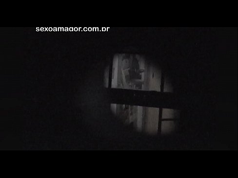❤️ Si Blondie ay lihim na nakunan ng video ng isang voyeur ng kapitbahayan na nakatago sa likod ng mga guwang na brick ❤ Porn video sa amin tl.javarchive.top ﹏